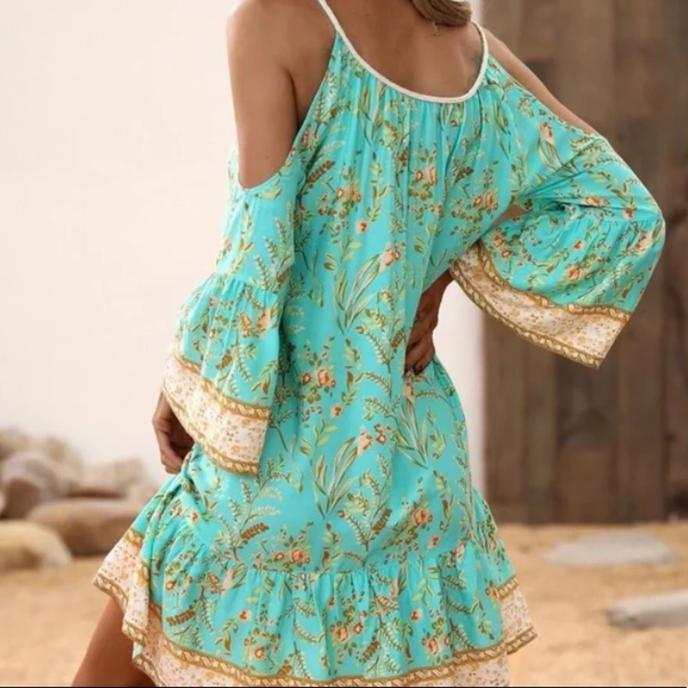 Bohemian Mint Green Floral Print Cold Shoulder Mini Dress - Picture 2 of 5